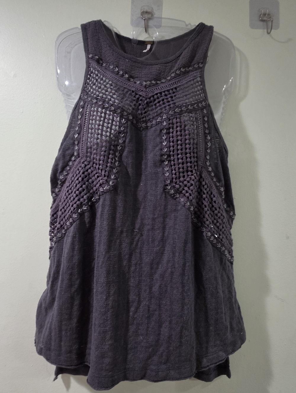 FREE PEOPLE Cut Out Beaded Tank Top Sm. - Picture 3 of 9